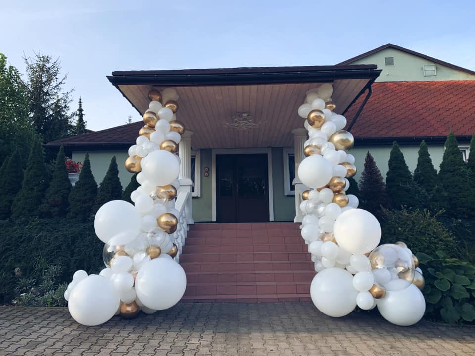 Dekoracje balonowe na wesele - arki i girlandy